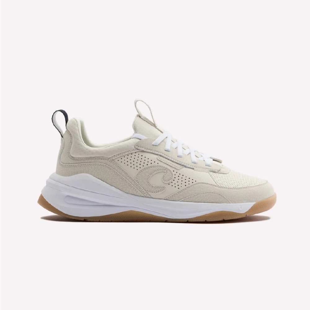 NIB Clove Strada Sneaker In Sand And White Multi Sizes